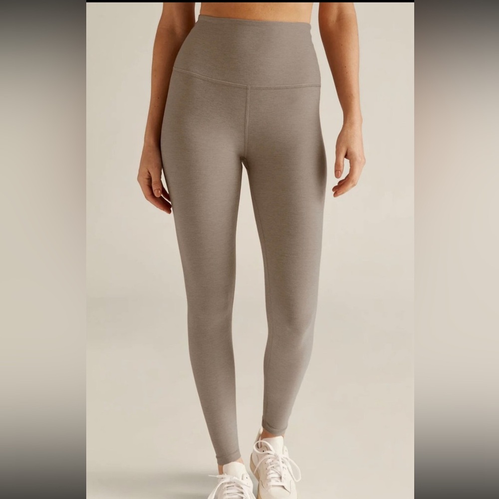 Beyond Yoga Caught in the Midi High Waisted Leggings